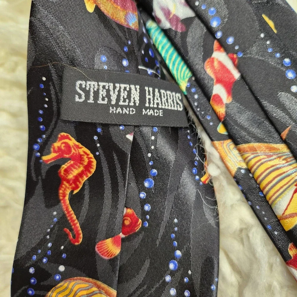 Steven Harris Hand Made Tropical Fish Tie - Picture 4 of 4